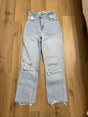 Abercrombie & Fitch The ‘90s Straight Ultra High Rise Curve Love Jeans